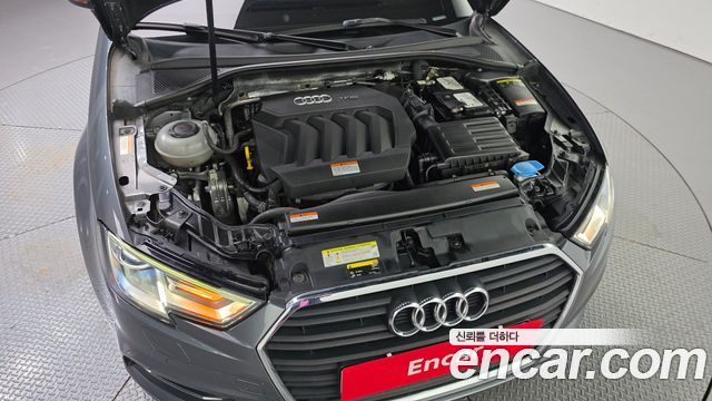 Audi A3 40 TFSI 8V 2018 — фото 6