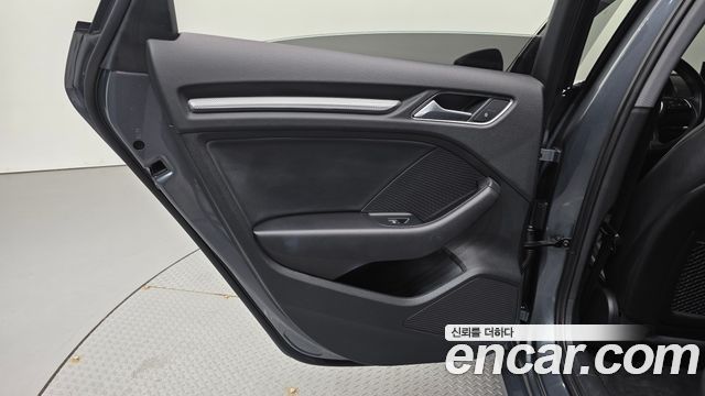 Audi A3 40 TFSI 8V 2018 — фото 25