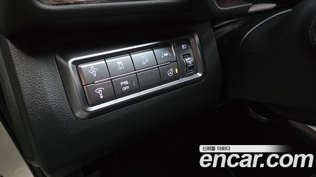 KG Mobility (SsangYong) Tivoli Air 1.5 A3 2WD 2022 — фото 14