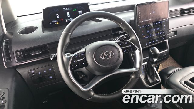 Hyundai Staria Cargo 3-Seater Modern 2022 — фото 12