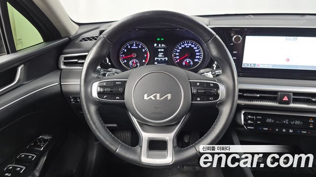 Kia K5 (III) 2.0 Prestige 2022 — фото 12