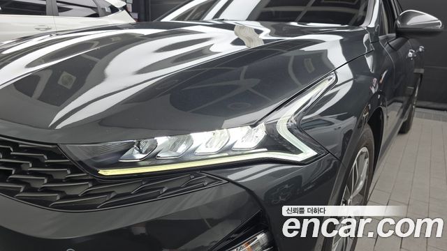Kia K5 (III) 2.0 Prestige 2022 — фото 22
