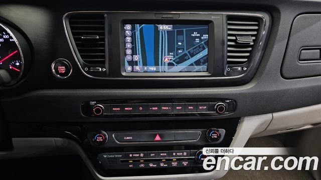 Kia Carnival 9-Seater Luxury 2019 — фото 14