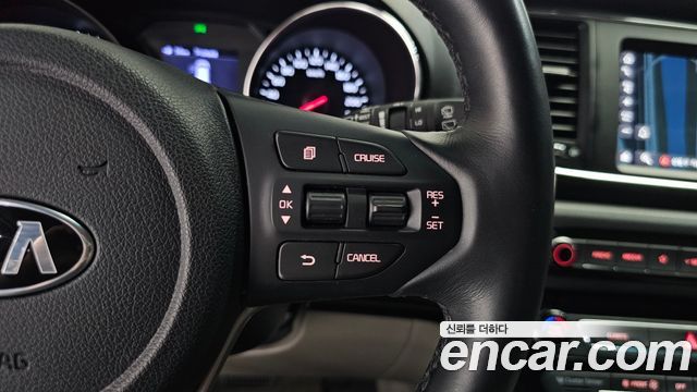 Kia Carnival 9-Seater Luxury 2019 — фото 30
