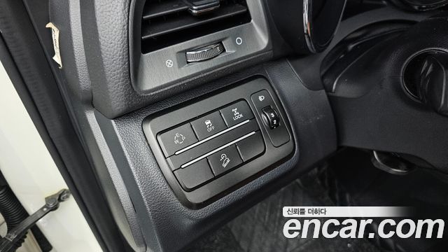 KG Mobility (SsangYong) Tivoli Armor Diesel Gear Plus 4WD 2019 — фото 20