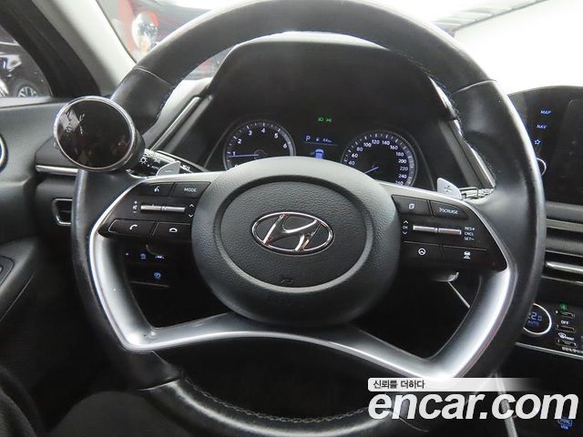 Hyundai Sonata (DN8) 1.6 Turbo Premium Family 2021 — фото 8