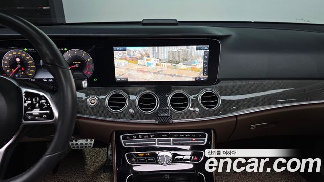 Mercedes-Benz E-Class (W213) E300 4MATIC AMG Line 2020 — фото 17
