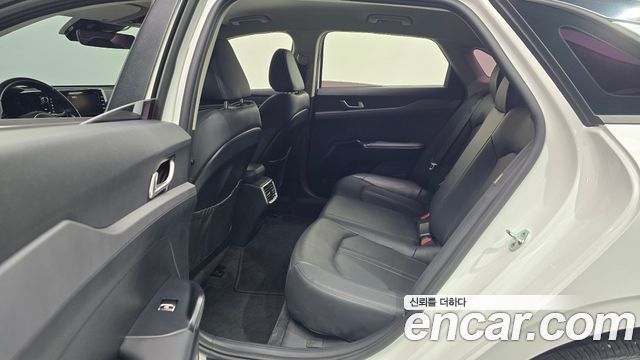 Kia K5 (III) 2.0 Prestige 2021 — фото 12