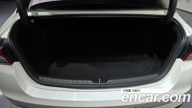 Kia K5 (III) 2.0 Prestige 2021 — фото 19
