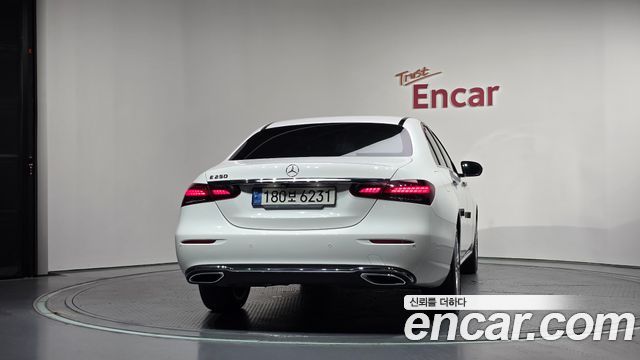 Mercedes-Benz E-Class (W213) E250 Exclusive 2021 — фото 4