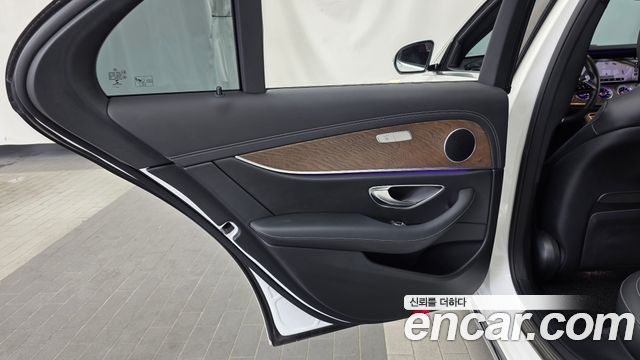 Mercedes-Benz E-Class (W213) E250 Exclusive 2021 — фото 25