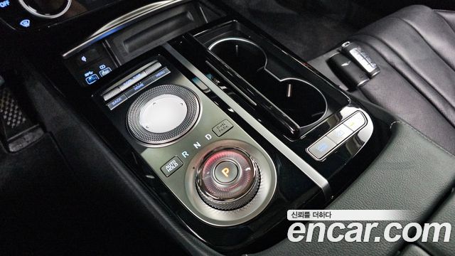 Genesis G80 (RG3) Gasoline 2.5 Turbo AWD 2022 — фото 9
