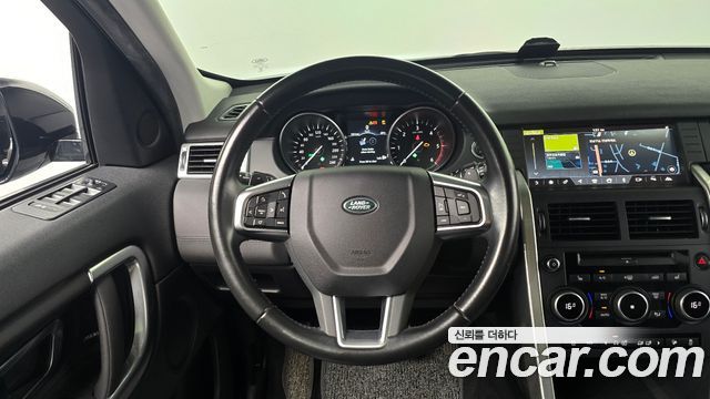 Land Rover Discovery Sport 2.0 TD4 SE 2018 — фото 12