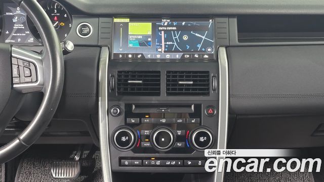 Land Rover Discovery Sport 2.0 TD4 SE 2018 — фото 17