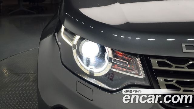Land Rover Discovery Sport 2.0 TD4 SE 2018 — фото 22