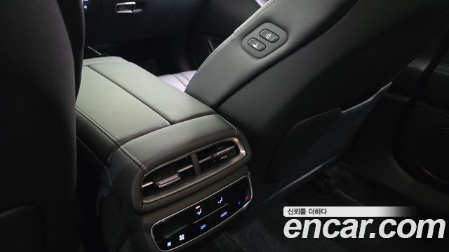 Genesis G80 (RG3) Gasoline 3.5 Turbo 2WD 2024 — фото 29