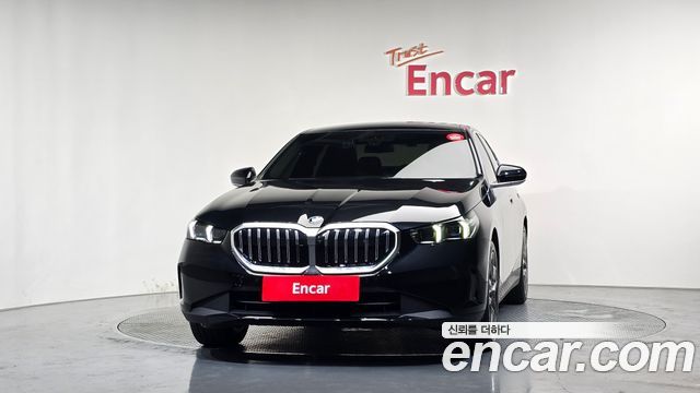 BMW 5 Series (G60) 530i xDrive 2026 — фото 3