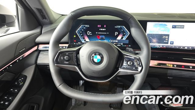 BMW 5 Series (G60) 530i xDrive 2026 — фото 14