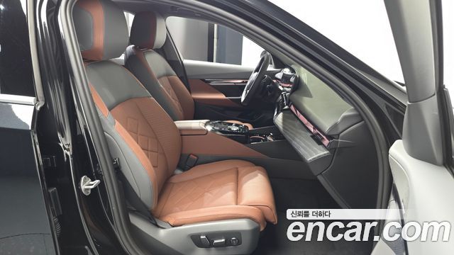BMW 5 Series (G60) 530i xDrive 2026 — фото 26