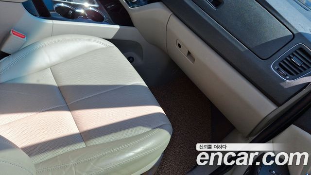 Kia Carnival 9-Seater Noblesse Special 2019 — фото 15