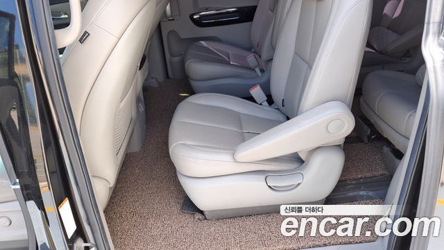Kia Carnival 9-Seater Noblesse Special 2019 — фото 16