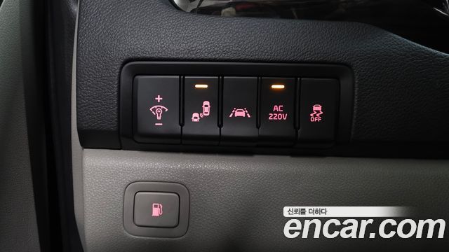 Kia Carnival 9-Seater Noblesse Special 2019 — фото 22