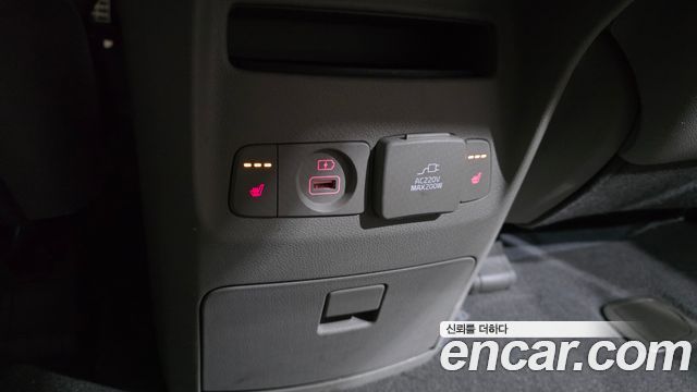 Kia Carnival 9-Seater Noblesse Special 2019 — фото 23
