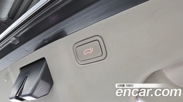 Kia Carnival 9-Seater Noblesse Special 2019 — фото 24