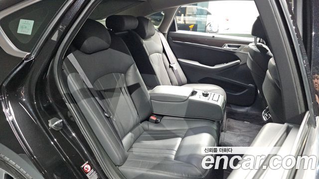Genesis G80 3.3 GDI AWD Premium Luxury 2018 — фото 11