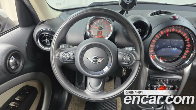 MINI Cooper D Countryman ALL4 1st 2016 — фото 14