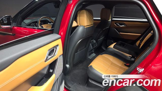 Land Rover Range Rover Velar 3.0 D300 R-Dynamic HSE 2018 — фото 16