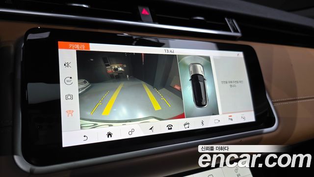 Land Rover Range Rover Velar 3.0 D300 R-Dynamic HSE 2018 — фото 19
