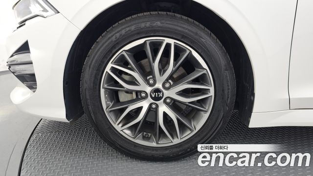 Kia K5 (III) 2.0 Prestige 2021 — фото 5