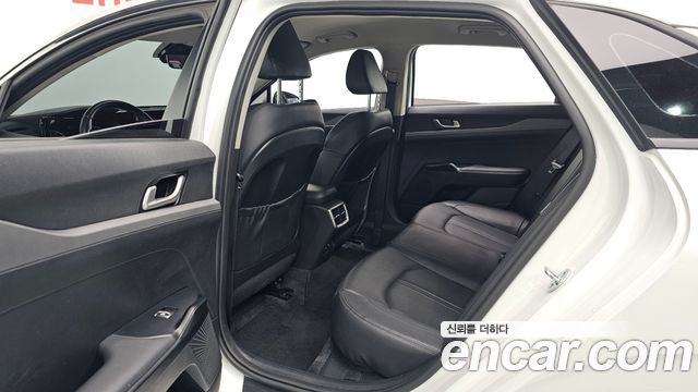 Kia K5 (III) 2.0 Prestige 2021 — фото 12