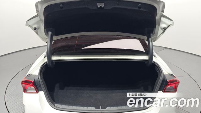 Kia K5 (III) 2.0 Prestige 2021 — фото 20