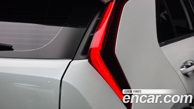 Kia Niro Signature 2025 — фото 23