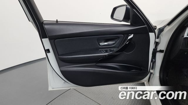BMW 3 Series (F30) 320d 2018 — фото 30