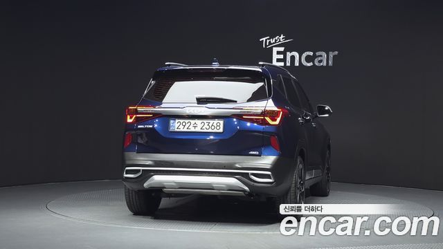 Kia Seltos Gasoline 1.6 Turbo 4WD Signature 2023 — фото 4