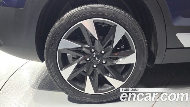 Kia Seltos Gasoline 1.6 Turbo 4WD Signature 2023 — фото 5