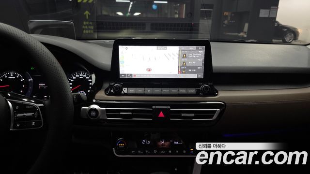 Kia Seltos Gasoline 1.6 Turbo 4WD Signature 2023 — фото 14
