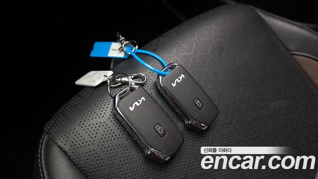 Kia Seltos Gasoline 1.6 Turbo 4WD Signature 2023 — фото 33
