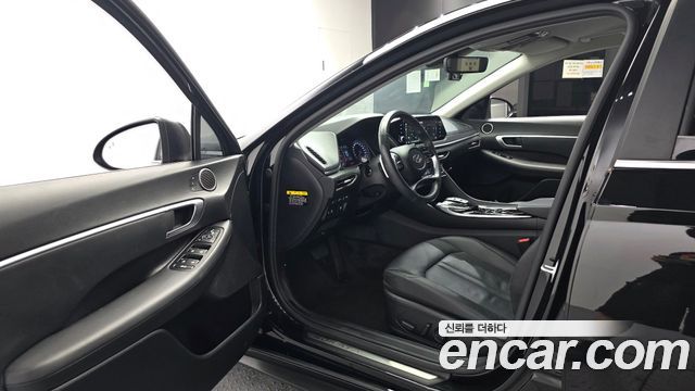 Hyundai Sonata (DN8) 2.0 Premium Family 2020 — фото 10
