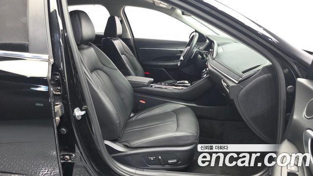 Hyundai Sonata (DN8) 2.0 Premium Family 2020 — фото 11