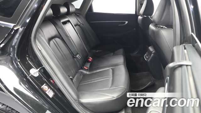 Hyundai Sonata (DN8) 2.0 Premium Family 2020 — фото 12