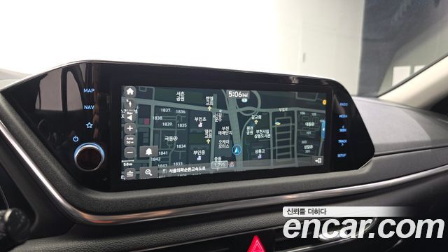 Hyundai Sonata (DN8) 2.0 Premium Family 2020 — фото 14