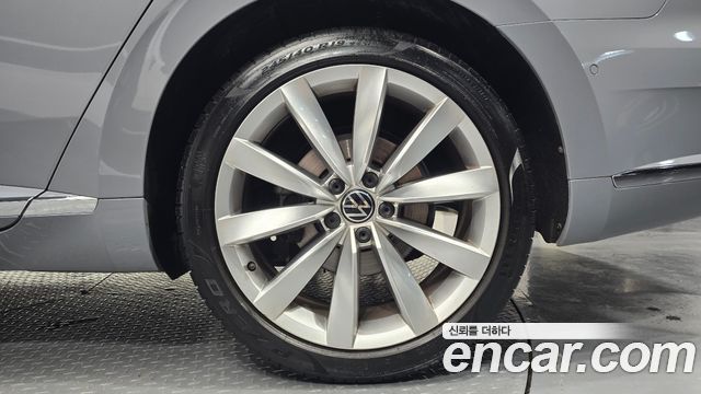 Volkswagen Arteon 2.0 TDI Prestige 2023 — фото 21
