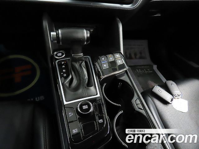 Kia Sportage (V) LPG 2.0 2WD Prestige 2023 — фото 17