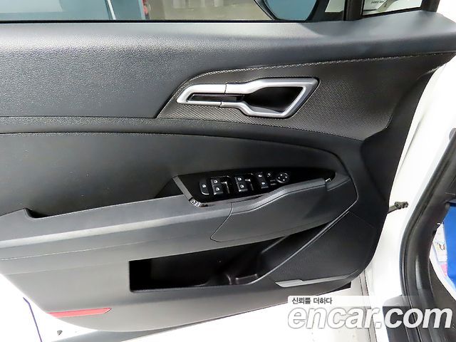 Kia Sportage (V) LPG 2.0 2WD Prestige 2023 — фото 18