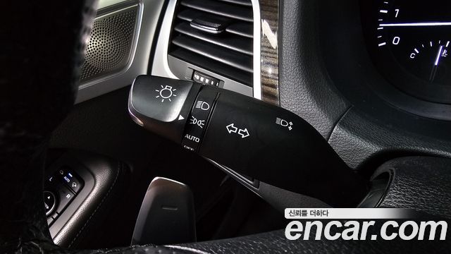 Genesis G80 3.3 GDI AWD Premium Luxury 2018 — фото 35