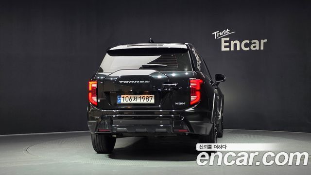 KG Mobility (SsangYong) Torres Gasoline 1.5 4WD Black Edition 2025 — фото 4